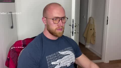 Snapshot of wlademarbergs chatting on 9, 3, 2025 Wlademar online show from 9, 3, 2025