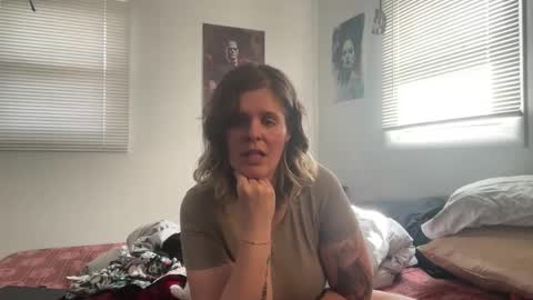 Moth online show from 7, 2, 2025