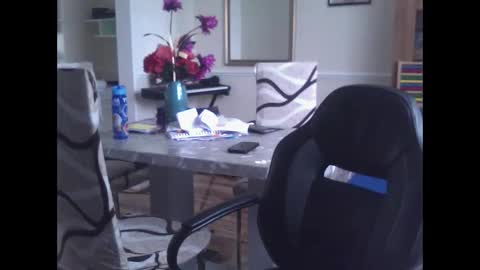 Snapshot of wobble444 chatting on 13, 10, 2025 wobble444 online show from 13, 10, 2025