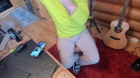 Snapshot of wobbleon chatting on 10, 1, 2025 Gobbleon online show from 10, 1, 2025