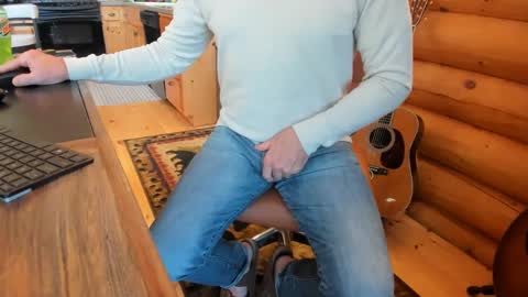 Snapshot of wobbleon chatting on 8, 10, 2025 Gobbleon online show from 8, 10, 2025