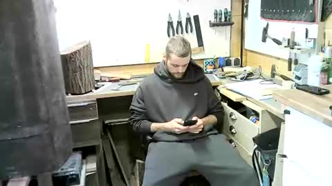 Snapshot of wolf021221 chatting on 2, 11, 2025 wolf021221 online show from 2, 11, 2025