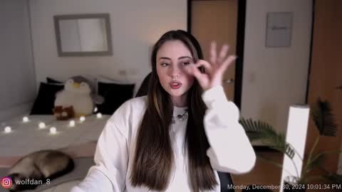 Snapshot of wolfsfoster chatting on 31, 12, 2024 online show from 31, 12, 2024