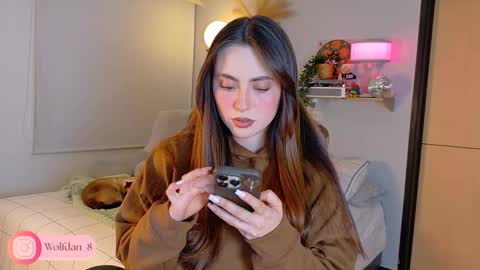 Snapshot of wolfsfoster chatting on 29, 10, 2025 online show from 29, 10, 2025