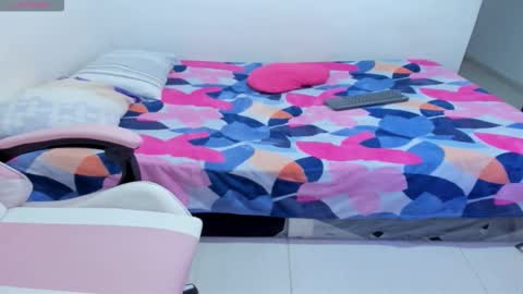 woman_rosse online show from 16, 12, 2025