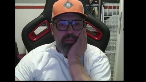 Adam online show from 6, 11, 2025