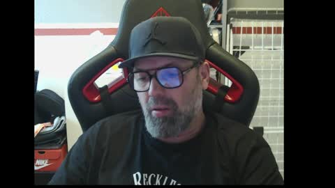 Snapshot of womenizzeer chatting on 3, 5, 2026 Adam online show from 3, 5, 2026