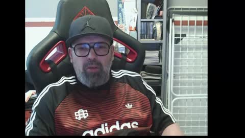 Snapshot of womenizzeer chatting on 11, 5, 2026 Adam online show from 11, 5, 2026