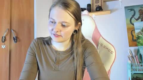 wonderconnie online show from 2, 10, 2025