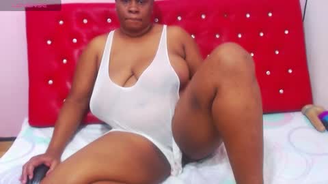 Snapshot of wonderfuldiana chatting on 8, 2, 2025 online show from 8, 2, 2025