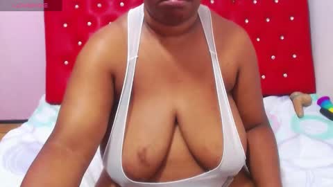 Snapshot of wonderfuldiana chatting on 9, 2, 2025 online show from 9, 2, 2025