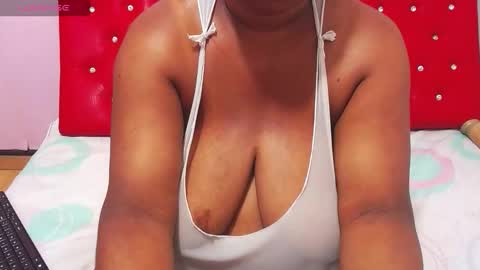 Snapshot of wonderfuldiana chatting on 15, 11, 2025 online show from 15, 11, 2025