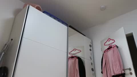 Snapshot of wondergirl_68 chatting on 13, 11, 2025 Wondergirl online show from 13, 11, 2025