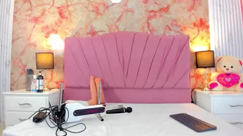 wonderkloe_ online show from 29, 3, 2026