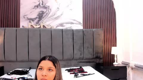wonderkloe_ online show from 14, 6, 2026