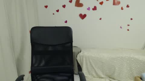 Snapshot of wonderr_woman chatting on 10, 5, 2026 wonderr_woman online show from 10, 5, 2026