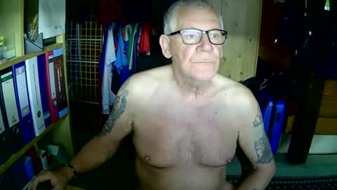 Snapshot of wonneprop10 chatting on 19, 5, 2026 Always Horny online show from 19, 5, 2026