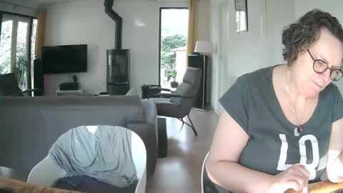 woodwurm and Snoeske online show from 3, 2, 2025