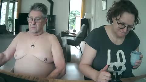 woodwurm and Snoeske online show from 23, 2, 2025