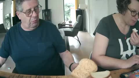 woodwurm and Snoeske online show from 24, 2, 2025