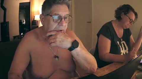 woodwurm and Snoeske online show from 5, 3, 2025