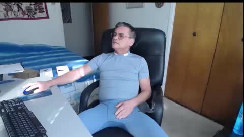 Large one  online show from 15, 11, 2025