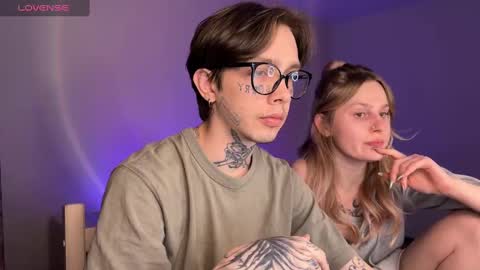 Snapshot of worldofllove chatting on 9, 2, 2025 Arnika and Simon online show from 9, 2, 2025