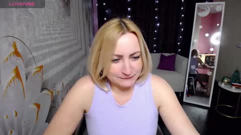 Snapshot of wow_co chatting on 9, 1, 2025 wow_co online show from 9, 1, 2025