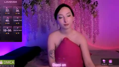 Snapshot of wow_sue chatting on 8, 11, 2025 Sue online show from 8, 11, 2025