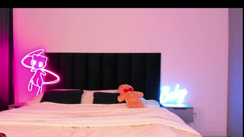 Emi online show from 28, 12, 2024