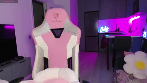 Emi online show from 22, 12, 2025