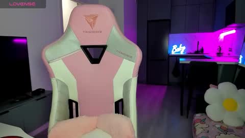 Emi online show from 10, 3, 2026