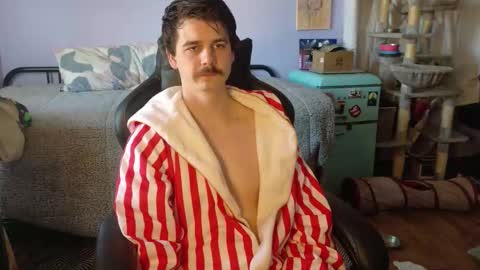 Wyatt online show from 23, 11, 2025