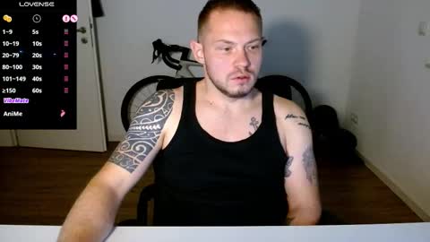 Snapshot of x19marco93x chatting on 30, 11, 2025 x19marco93x online show from 30, 11, 2025