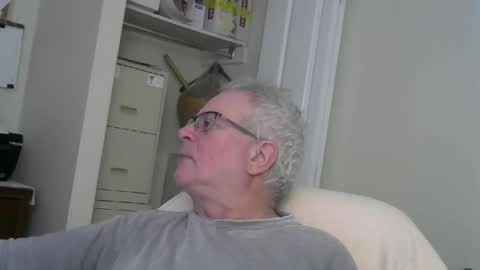 Snapshot of x811forfunx chatting on 14, 1, 2026 Drew online show from 14, 1, 2026