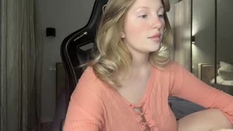 Snapshot of x__ivy_x chatting on 5, 12, 2024 eva online show from 5, 12, 2024