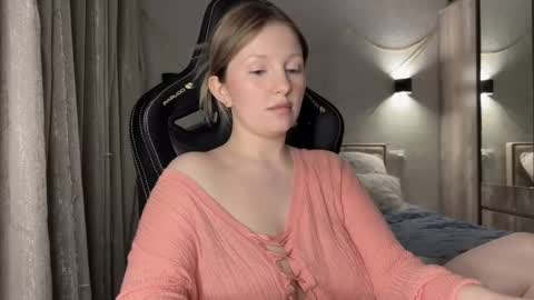 Snapshot of x__ivy_x chatting on 8, 1, 2025 eva online show from 8, 1, 2025