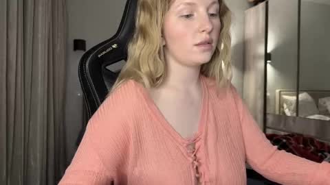 Snapshot of x__ivy_x chatting on 22, 2, 2025 eva online show from 22, 2, 2025