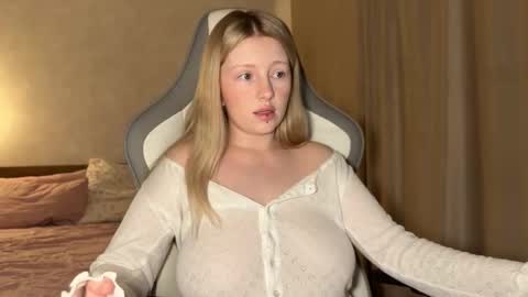 Snapshot of x__ivy_x chatting on 23, 10, 2025 eva online show from 23, 10, 2025