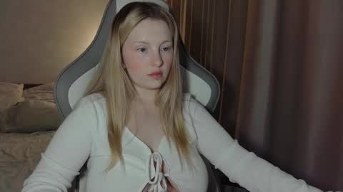 Snapshot of x__ivy_x chatting on 12, 3, 2026 eva online show from 12, 3, 2026