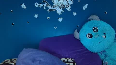 Snapshot of x_channel_x chatting on 19, 9, 2025 Karen online show from 19, 9, 2025