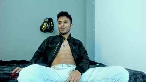 Snapshot of x_harold_x chatting on 8, 11, 2025 Harold online show from 8, 11, 2025