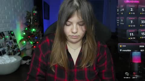 Snapshot of x_nirvana_x chatting on 6, 1, 2025 LOVE NERDS ONLY online show from 6, 1, 2025