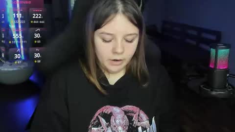 Snapshot of x_nirvana_x chatting on 12, 11, 2025 LOVE NERDS ONLY online show from 12, 11, 2025