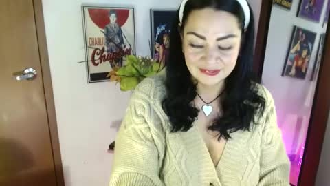 XAMARA1124 online show from 5, 1, 2025