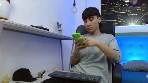 Snapshot of xandergrey8 chatting on 2, 2, 2026 xandergrey8 online show from 2, 2, 2026