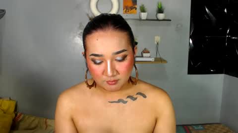 Nira   NOT INTO CHEAP GUYS  online show from 13, 7, 2026