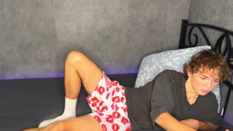 Snapshot of xavier_200 chatting on 14, 11, 2025 Xavier PVT open online show from 14, 11, 2025