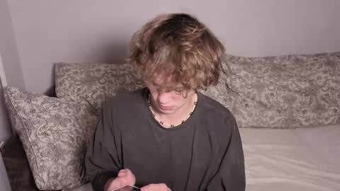 Snapshot of xavier_200 chatting on 18, 11, 2025 Xavier PVT open online show from 18, 11, 2025