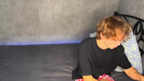 Snapshot of xavier_200 chatting on 19, 11, 2025 Xavier PVT open online show from 19, 11, 2025